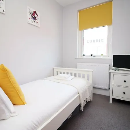 Maindy House - Home Close To City Centre + Parking Cardiff Exterior photo