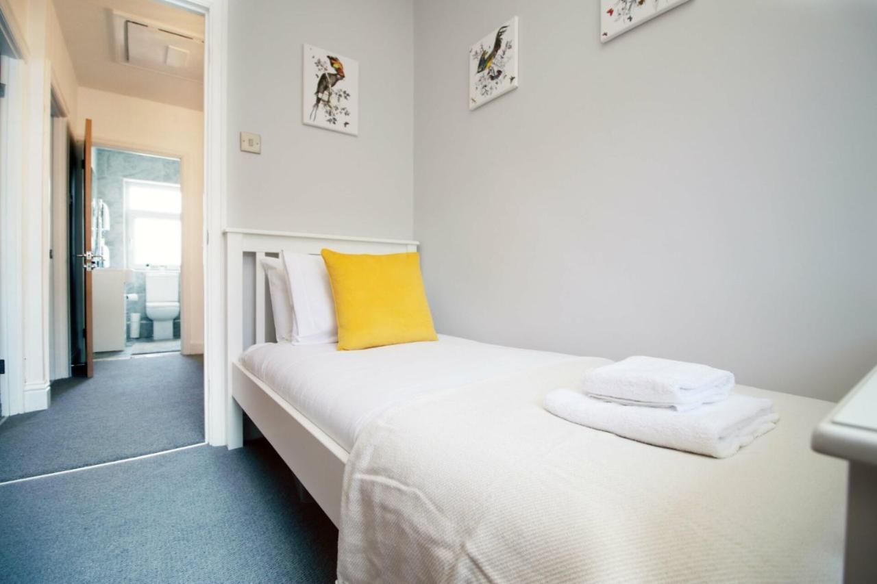Holiday home Maindy House - Close To Centre + Parking *