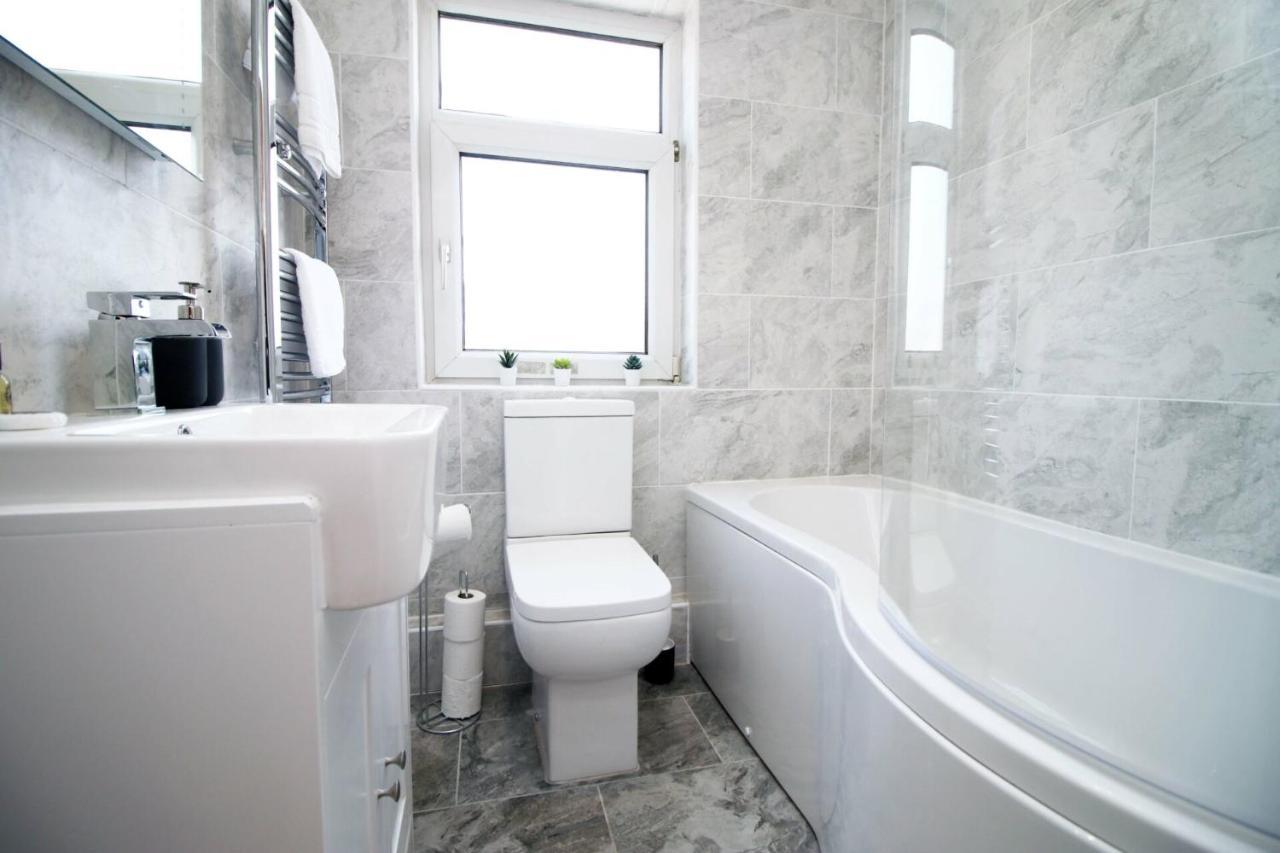 Maindy House - Close To Centre + Parking Holiday home *