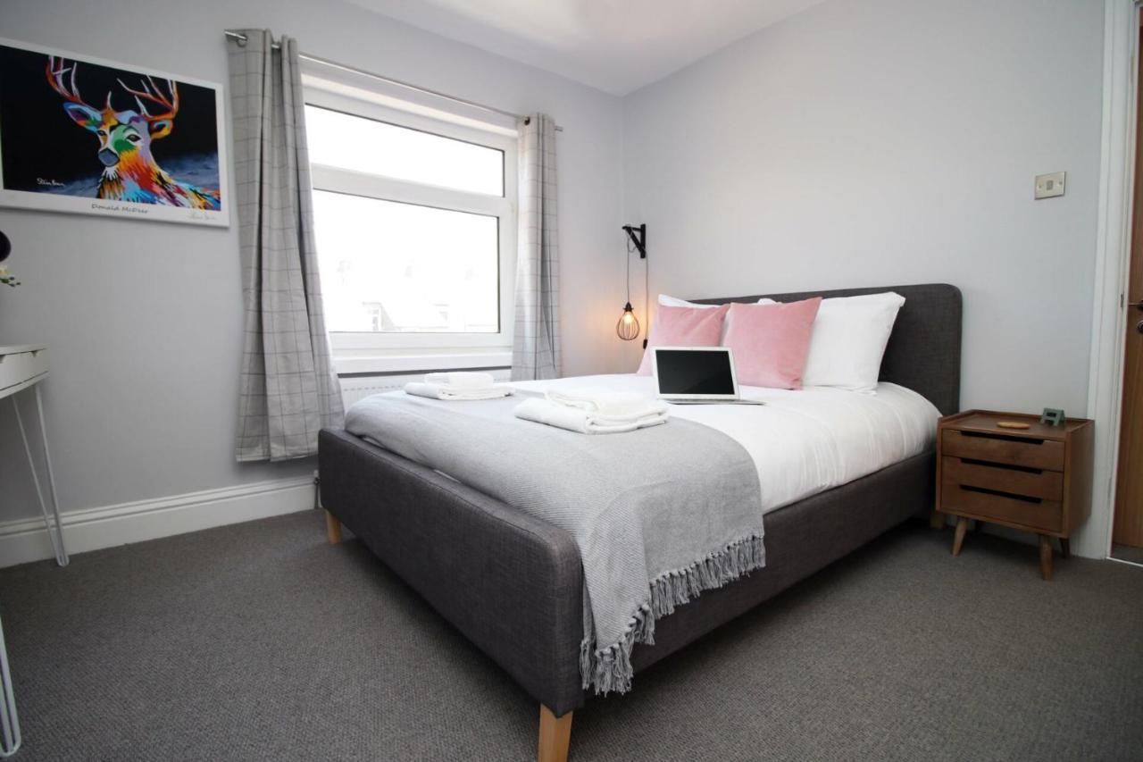 Holiday home Maindy House - Close To Centre + Parking *