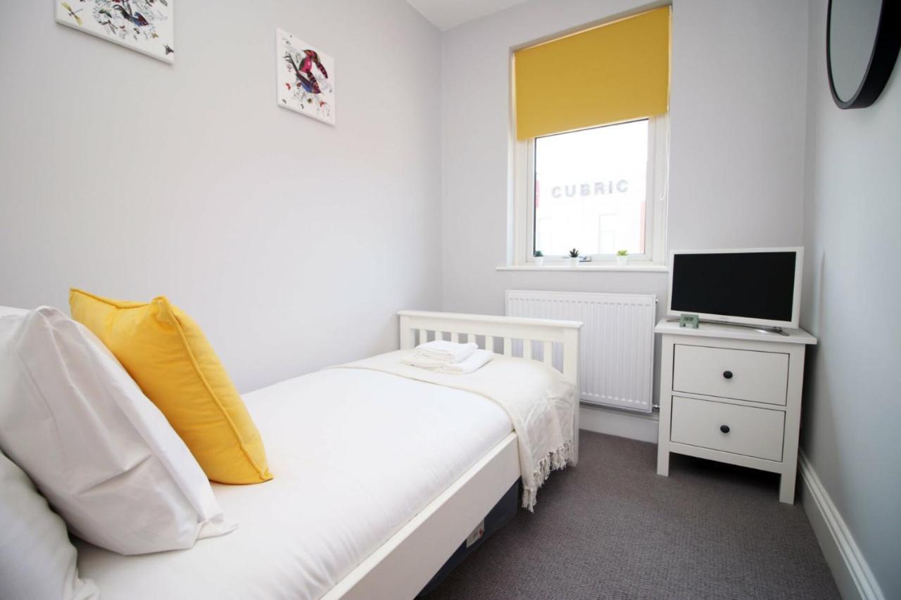 Maindy House - Close To Centre + Parking